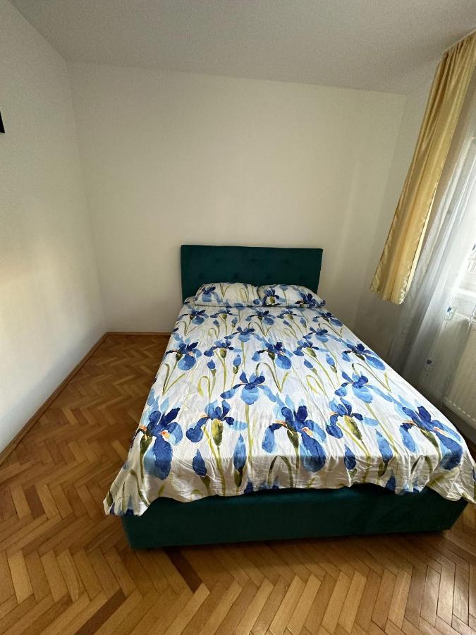 トゥルダApartament Untoldアパートメント エクステリア 写真